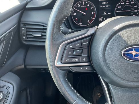 Used 2025 Subaru Outback Premium AWD/4WD image 5