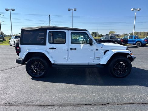 Used 2021 Jeep Wrangler Unlimited Sahara w/ Cold Weather Group image 6