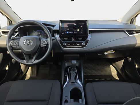 Used 2026 Toyota Corolla LE FWD image 9