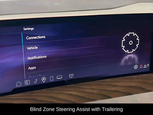 Used 2025 Cadillac Escalade Sport Platinum w/ LPO, ONYX Package image 32