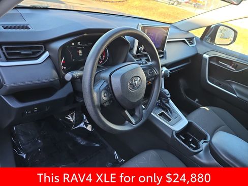 Used 2024 Toyota RAV4 XLE image 21