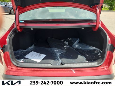 New 2026 Kia K4 FWD image 10