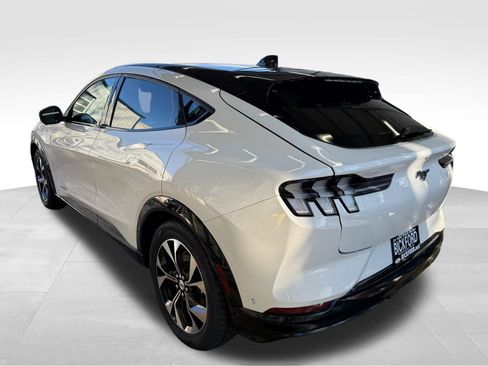 Used 2023 Ford Mustang Mach-E Premium image 9