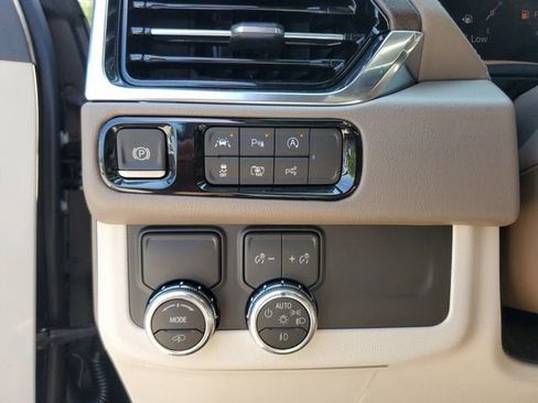 New 2026 GMC Yukon XL Denali w/ Sun & Power Step Package RWD image 29