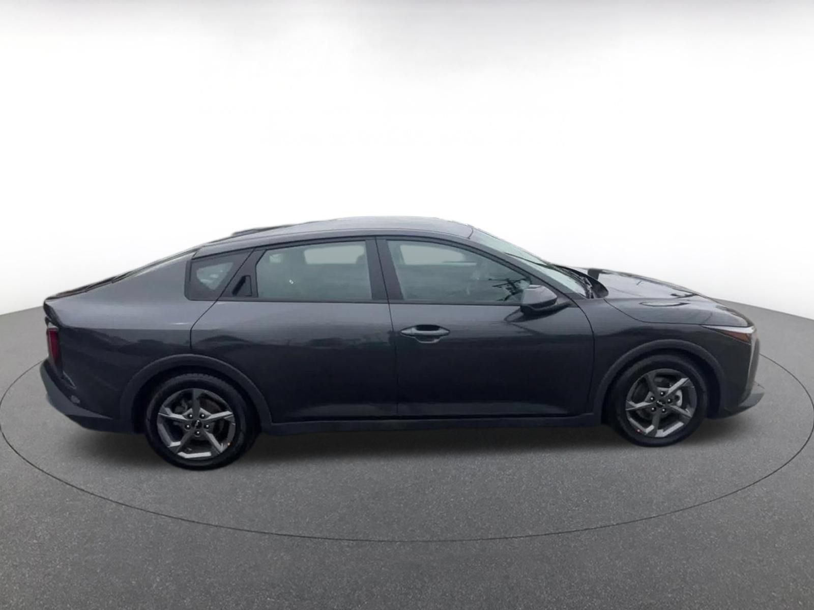 Used 2025 Kia K4 FWD image 15