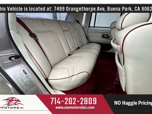 Used 1992 Lincoln Town Car Signature image 23