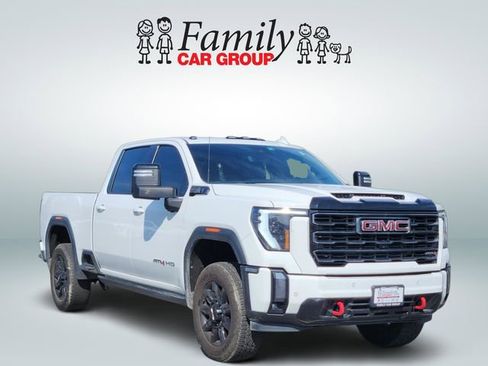Used 2024 GMC Sierra 2500 AT4 w/ AT4 Premium Plus Package AWD/4WD image 2