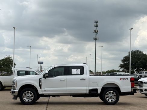 Used 2025 Ford F250 Lariat w/ Lariat Ultimate Package AWD/4WD image 7