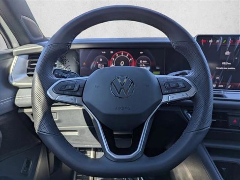 New 2026 Volkswagen Tiguan SE R-Line image 15