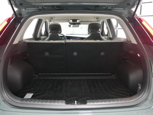 Used 2023 Kia Niro EX image 27