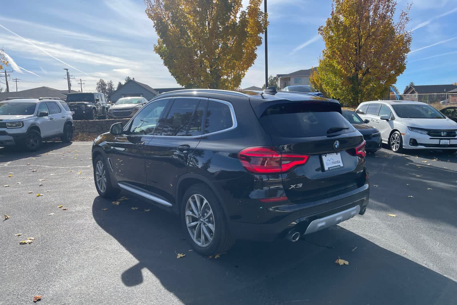 Used 2019 BMW X3 xDrive30i w/ Executive Package AWD/4WD image 3