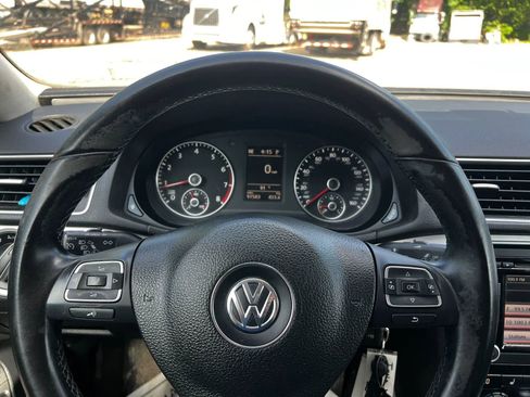 Used 2012 Volkswagen Passat 2.5 SE FWD image 14