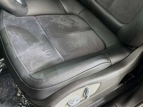 Used 2017 Porsche Macan image 20