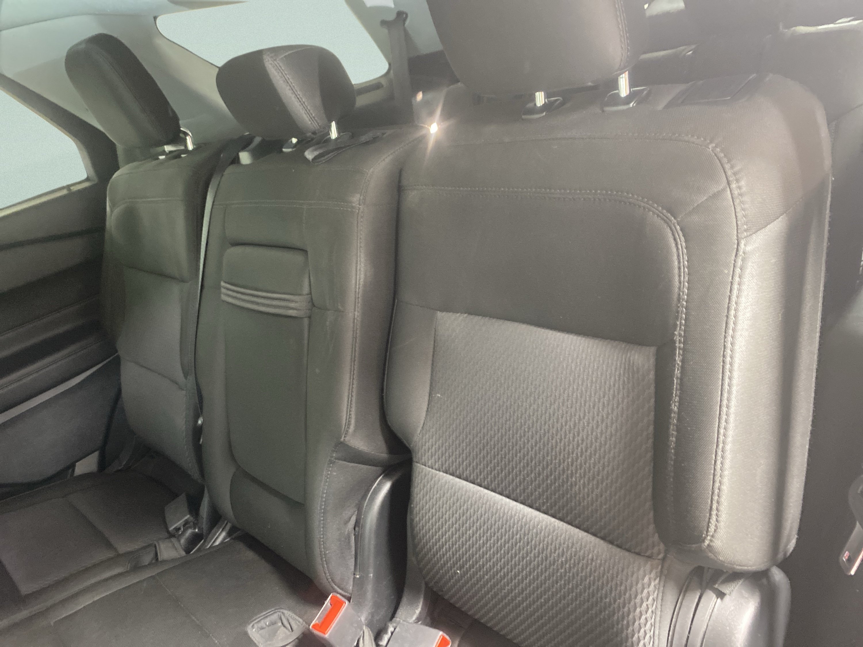 Used 2023 Ford Explorer XLT AWD/4WD image 12