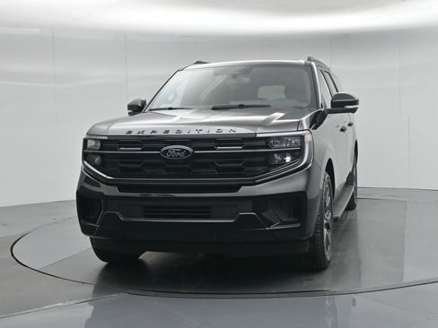 New 2026 Ford Expedition Max Platinum w/ Stealth Appearance Package image 57