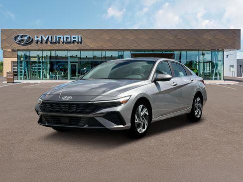 New 2025 Hyundai Elantra SEL image 1