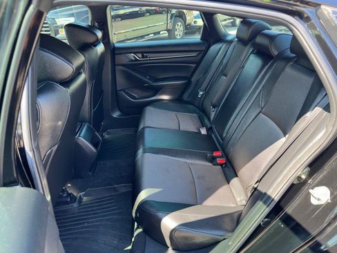 Used 2019 Honda Accord Sport image 13