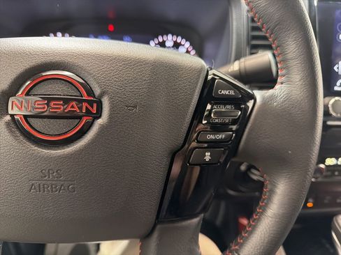 Used 2023 Nissan Frontier PRO-4X w/ Technology Package image 27