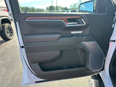 Used 2023 GMC Sierra 1500 Denali w/ Denali Reserve Package image 11