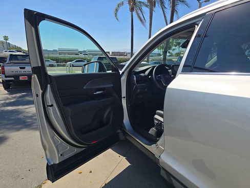 Certified 2026 Toyota Grand Highlander FWD image 22