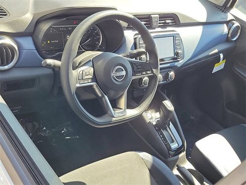 New 2025 Nissan Versa SV w/ Trunk Package image 4