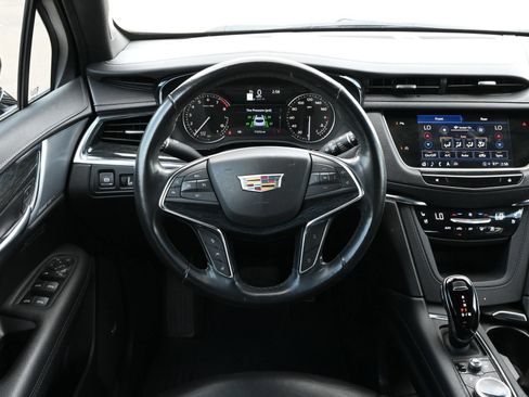 Used 2023 Cadillac XT5 Premium Luxury w/ LPO, Floor Liner Package FWD image 10