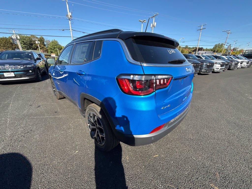 New 2026 Jeep Compass Limited AWD/4WD image 3