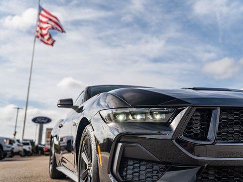 New 2026 Ford Mustang GT image 9