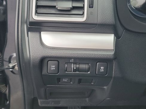 Used 2016 Subaru Crosstrek 2.0i Premium image 21