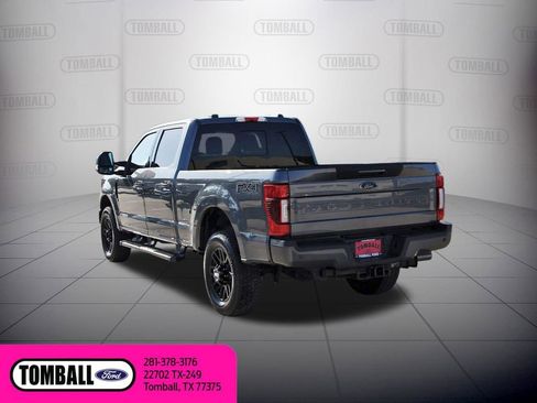 Certified 2022 Ford F350 Lariat w/ Black Appearance Package AWD/4WD image 5