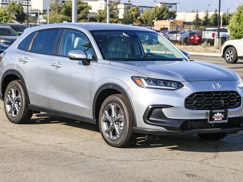 New 2026 Honda HR-V LX image 3