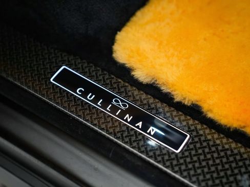 Certified 2024 Rolls-Royce Cullinan Black Badge w/ Driver's Package AWD/4WD image 46