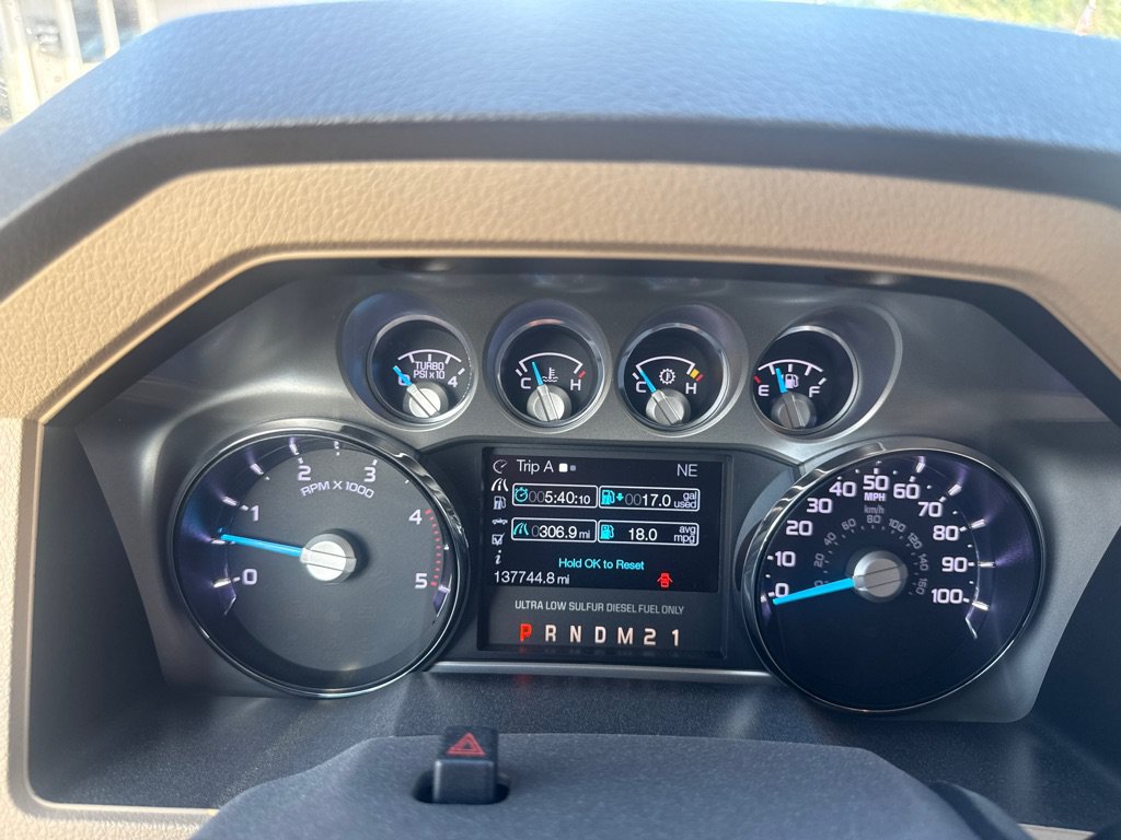 Used 2011 Ford F250 Lariat w/ Lariat Ultimate Pkg AWD/4WD image 27