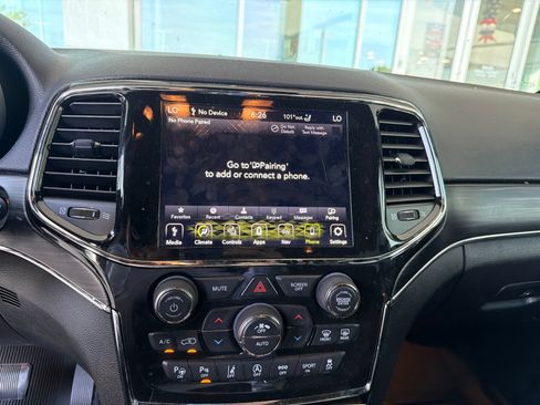 Used 2021 Jeep Grand Cherokee Limited w/ Quick Order Package 28K 80th RWD image 7