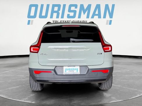 Used 2023 Volvo XC40 B5 Plus w/ Climate Package AWD/4WD image 5