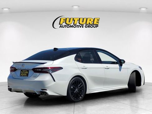 Used 2023 Toyota Camry XSE FWD image 4