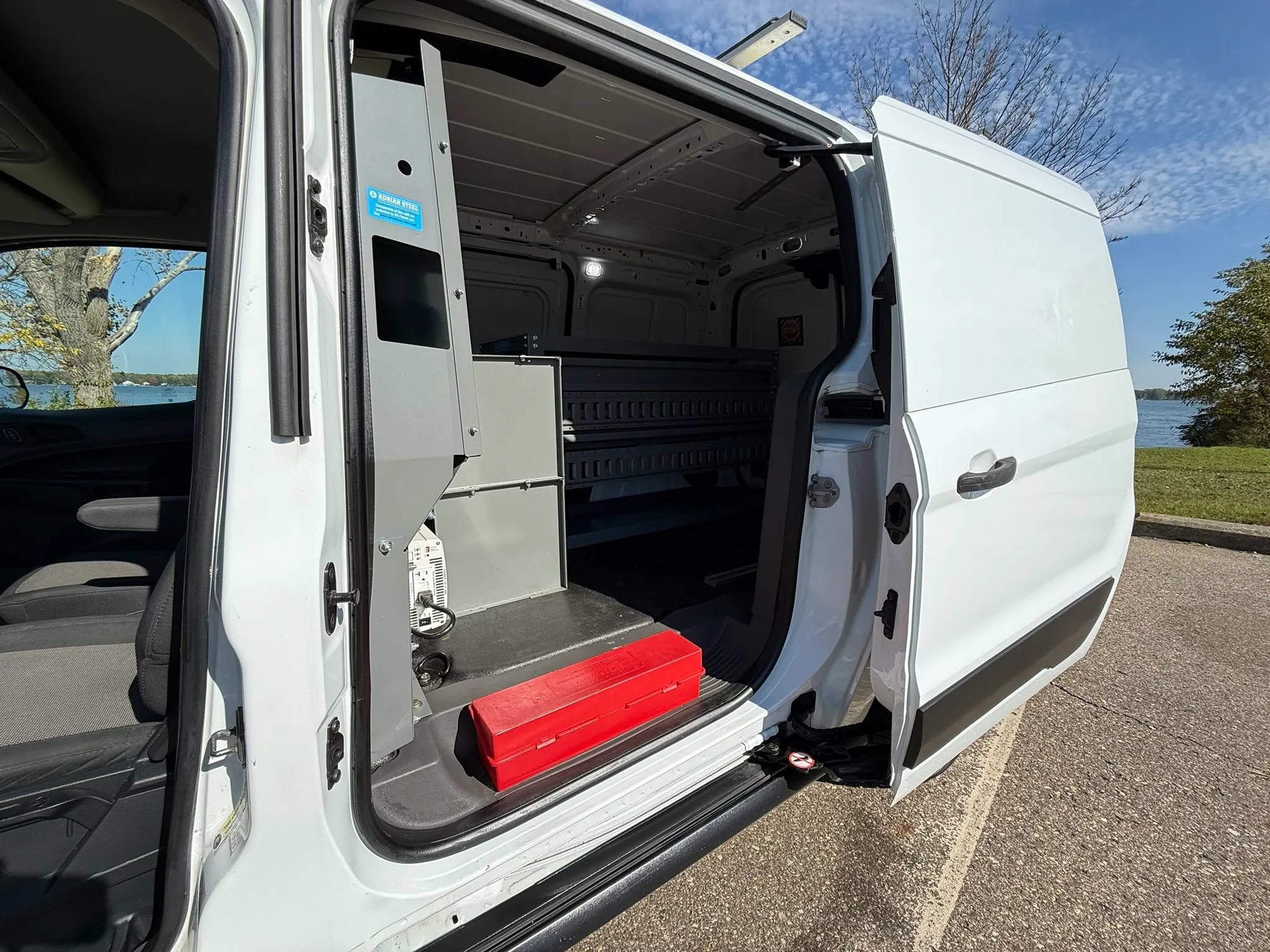 Used 2020 Ford Transit Connect XL FWD image 9
