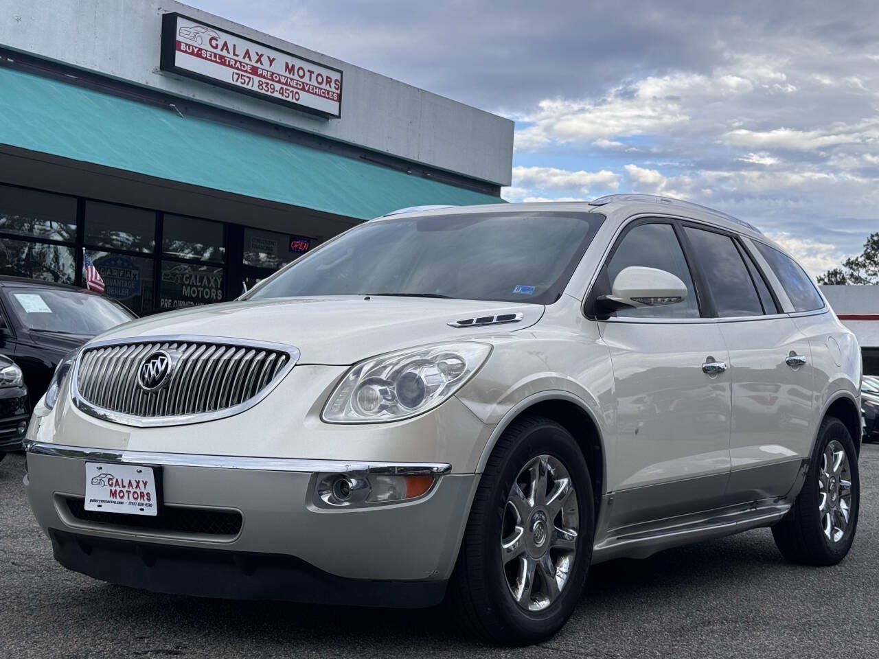 Used 2008 Buick Enclave CXL w/ Entertainment Package #4 AWD/4WD image 1