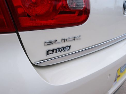 Used 2009 Buick Lucerne CXL w/ Driver Confidence Package image 14