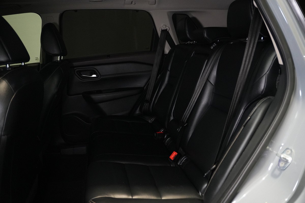 Used 2023 Nissan Rogue SL w/ SL Premium Package AWD/4WD image 19