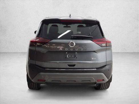 Used 2021 Nissan Rogue SV w/ Premium Package FWD image 7