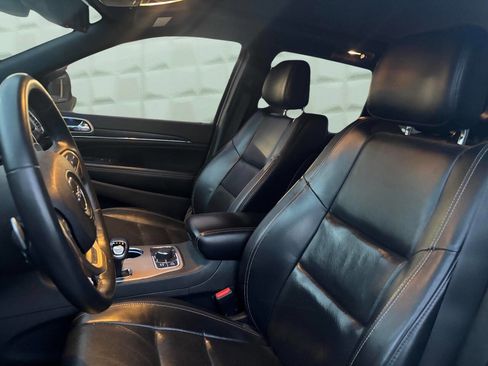 Used 2015 Jeep Grand Cherokee Limited w/ Luxury Group II image 12