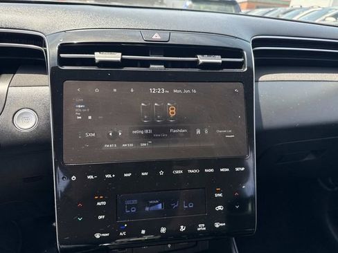 Used 2022 Hyundai Tucson Limited image 25