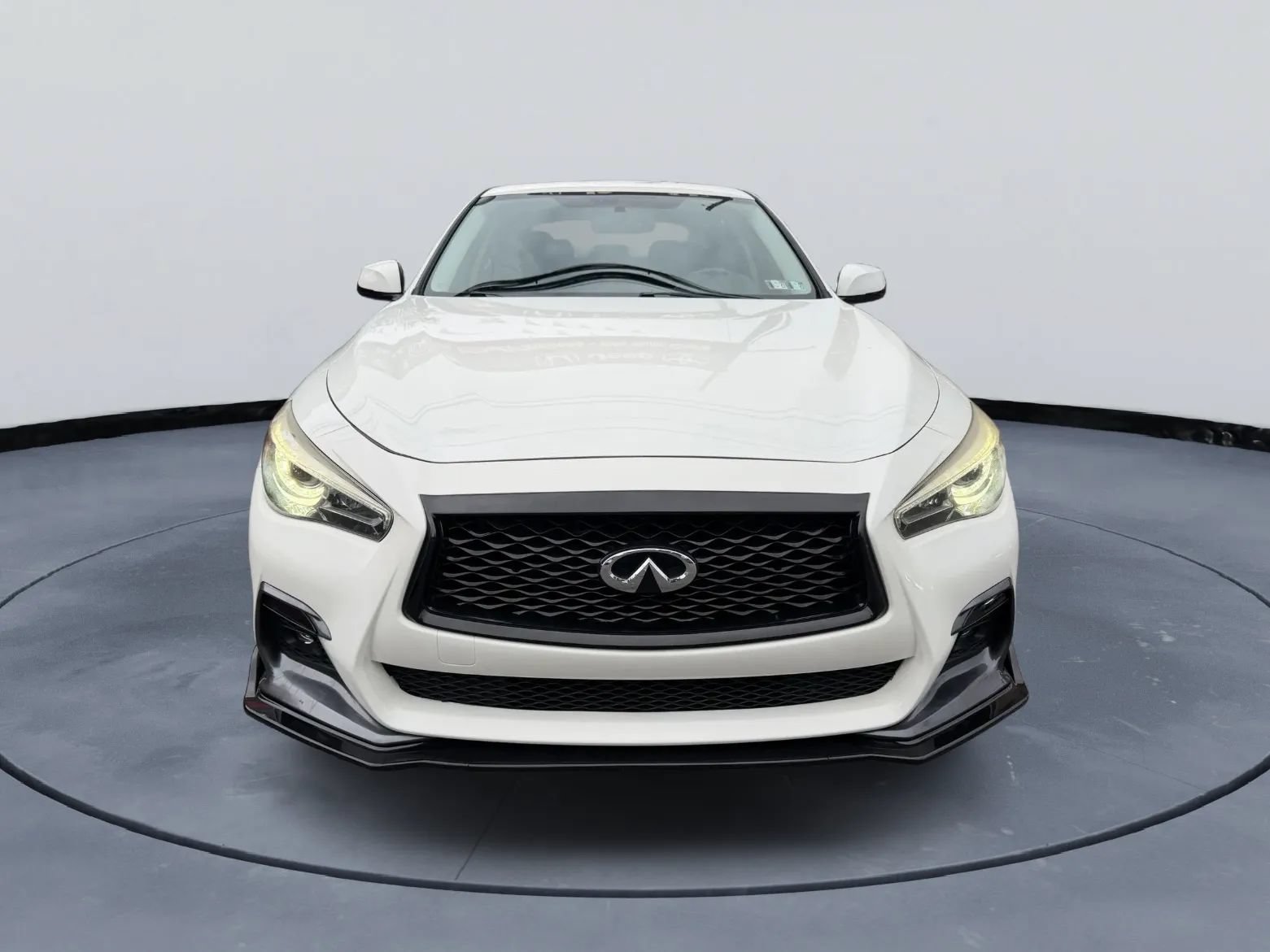 Used 2018 INFINITI Q50 Luxe AWD/4WD image 9