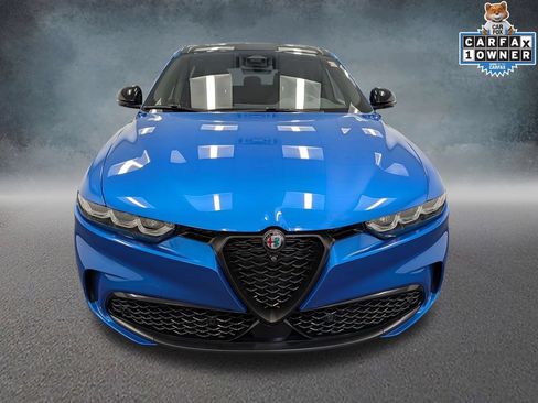 Used 2025 Alfa Romeo Tonale w/ Premium Package AWD/4WD image 2