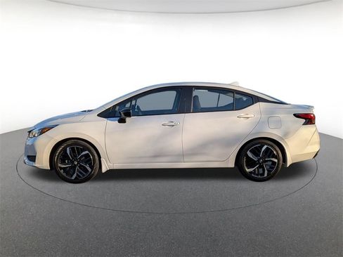 Used 2024 Nissan Versa SR w/ Trunk Package image 8