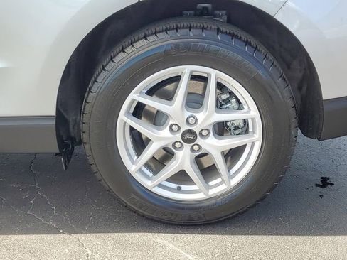 Certified 2024 Ford Edge SEL w/ Convenience Package AWD/4WD image 9