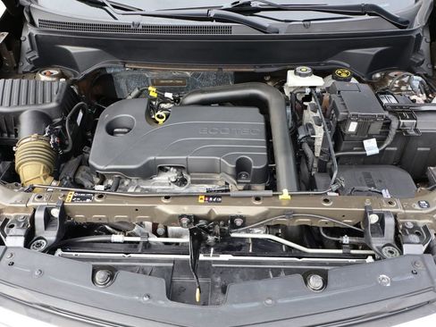 Used 2023 Chevrolet Equinox LT image 42