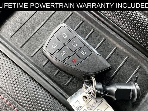 Used 2022 Chevrolet Tahoe RST w/ Luxury Package RWD image 13