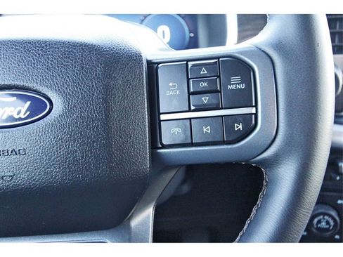 Used 2025 Ford F150 Lariat w/ Equipment Group 501A Mid image 18